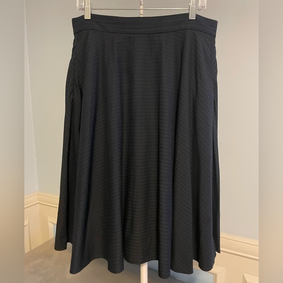 Uniqlo Skirts Uniqlo Full Midi Skirt Poshmark
